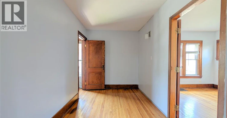 UPPER-322 Partington, Windsor, ON, N9B 2N5 - 9