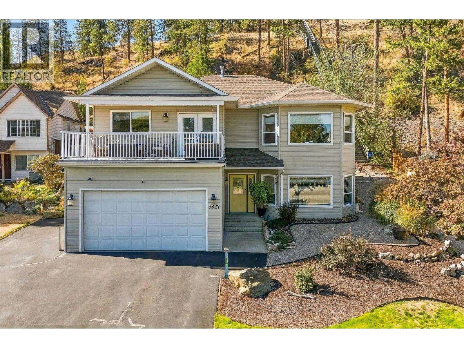 5827 Victoria Street, Peachland, BC, V0H 1X4