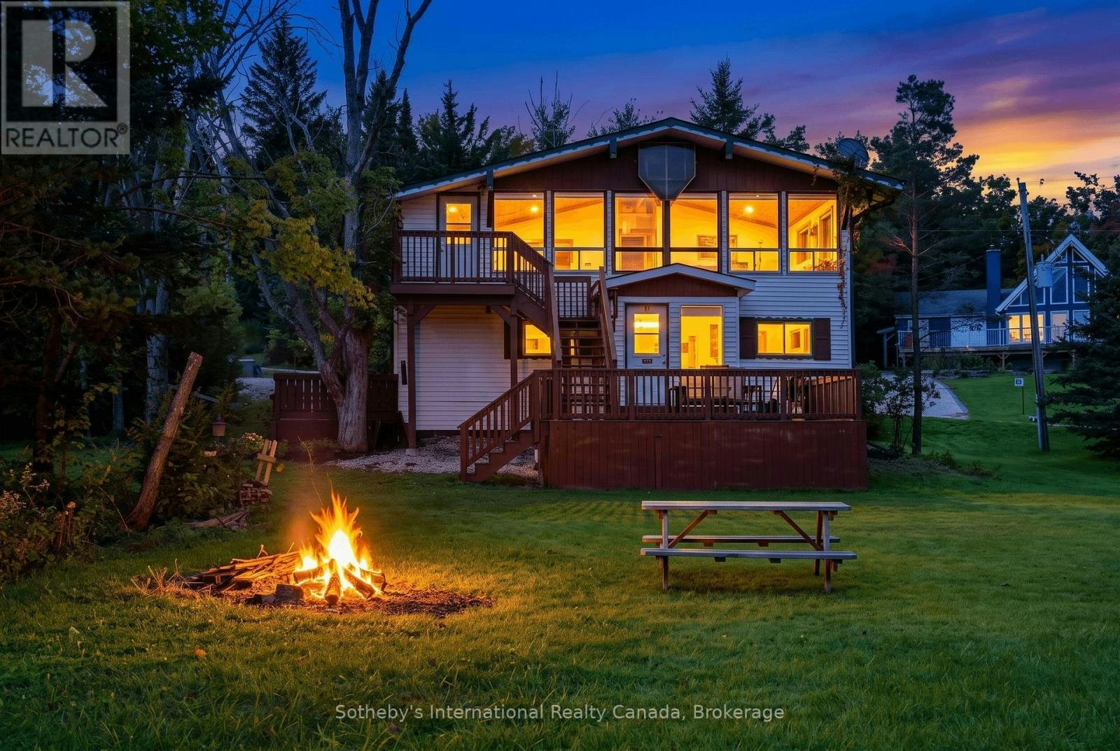 121 Hamlet Road, Blue Mountains, ON, L9Y 3Z2