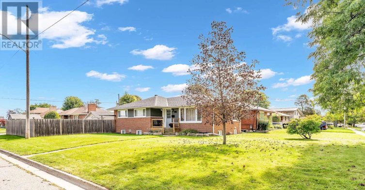 487 Cunningham Avenue, Oshawa, ON, L1J 3C1 - 12