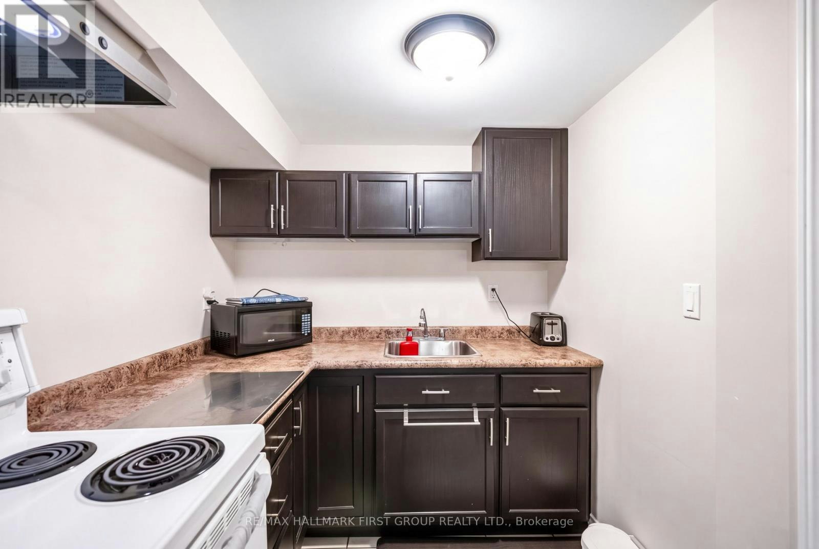 487 Cunningham Avenue, Oshawa, ON, L1J 3C1 - 8