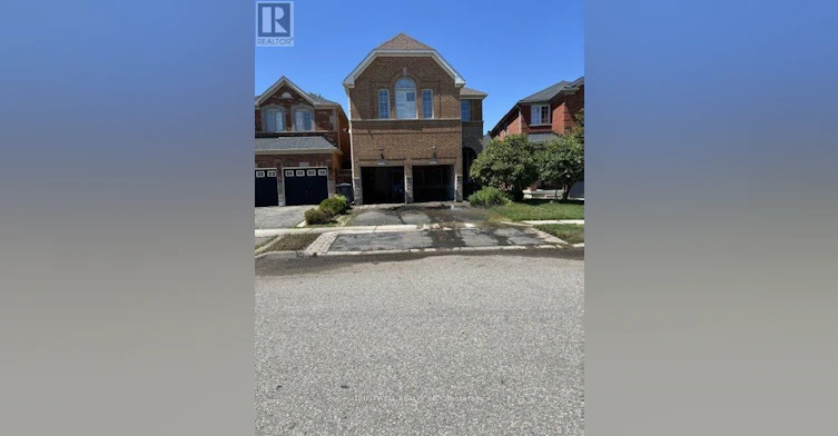 3219 Flagstone Drive, Mississauga, ON, L5M 7T8