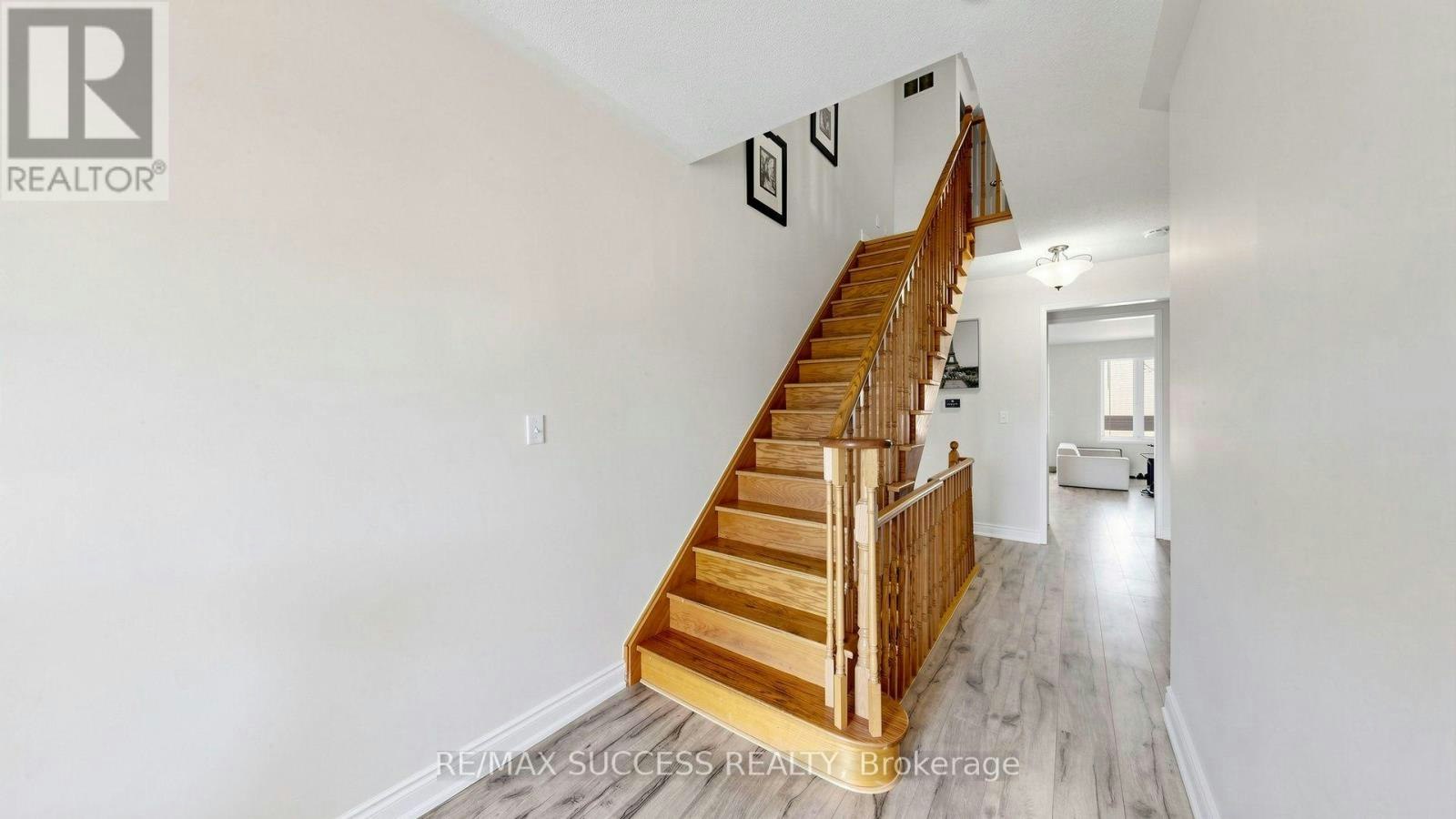 19 Boot Terrace, Toronto, ON, M3J 0A1 - 28
