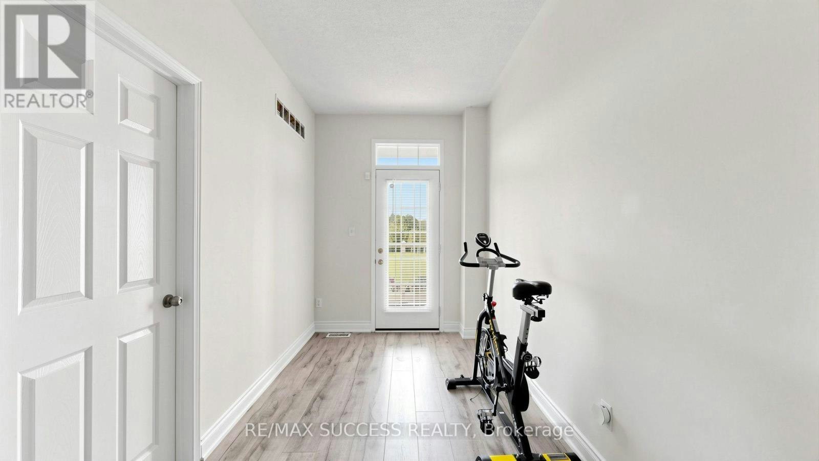 19 Boot Terrace, Toronto, ON, M3J 0A1 - 25