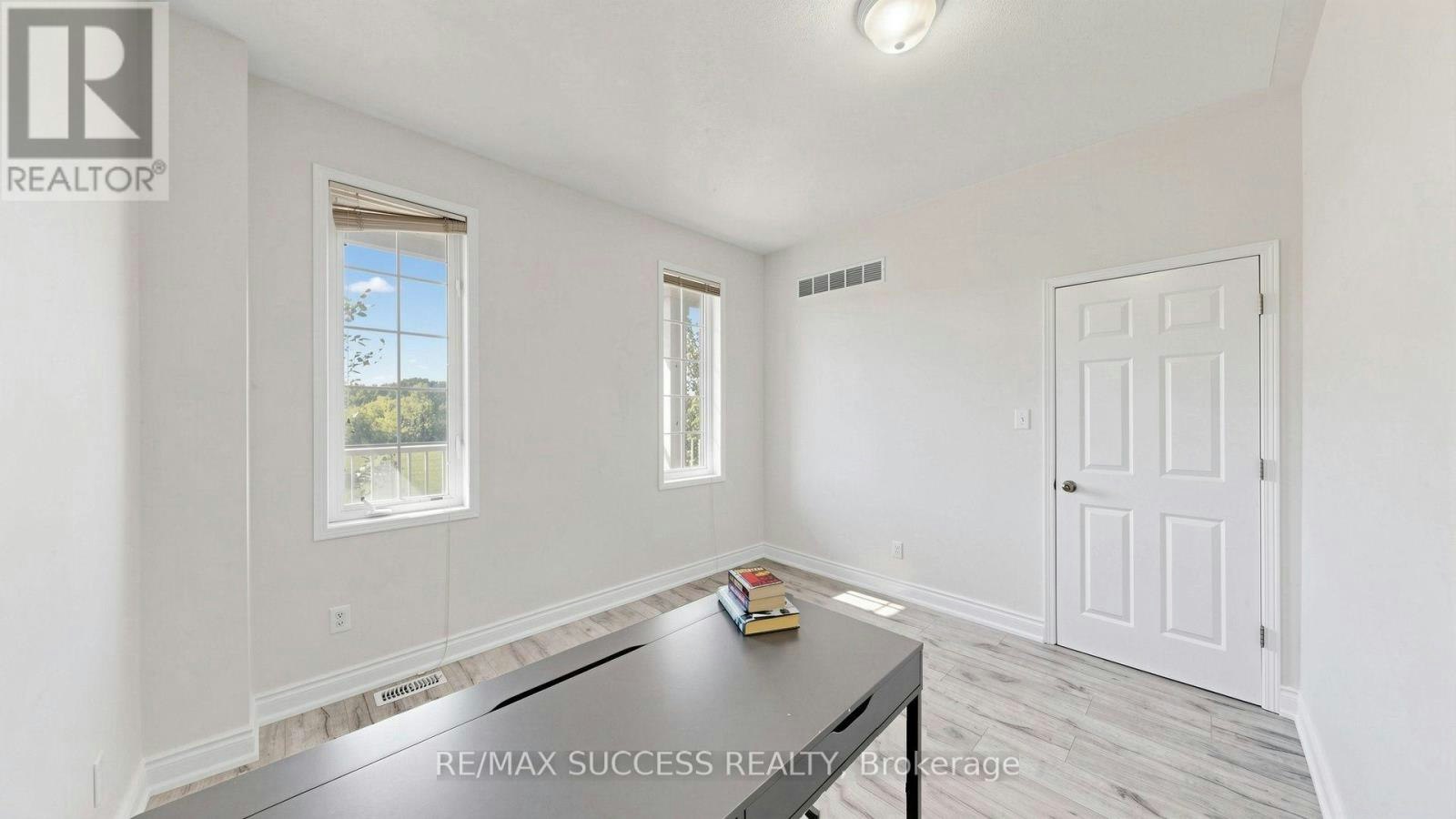 19 Boot Terrace, Toronto, ON, M3J 0A1 - 24