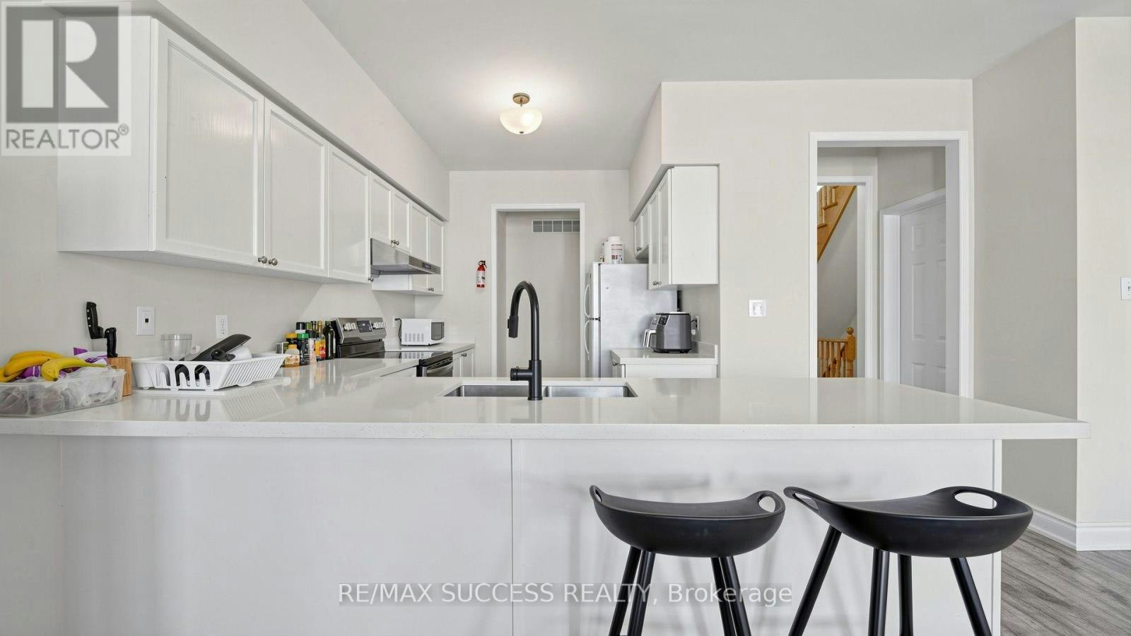 19 Boot Terrace, Toronto, ON, M3J 0A1 - 12