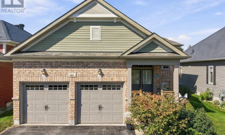 111 White Drive