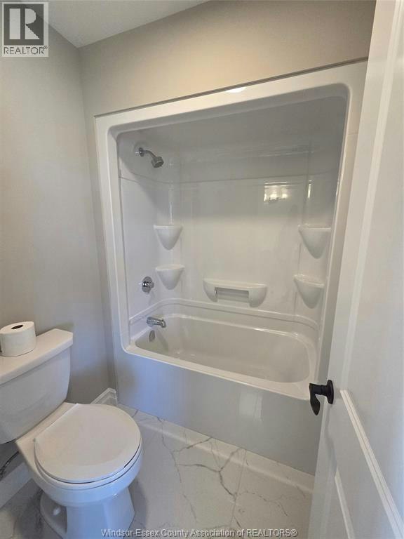 4410 Belmont, Lakeshore, ON, N0R 1A0 - 9
