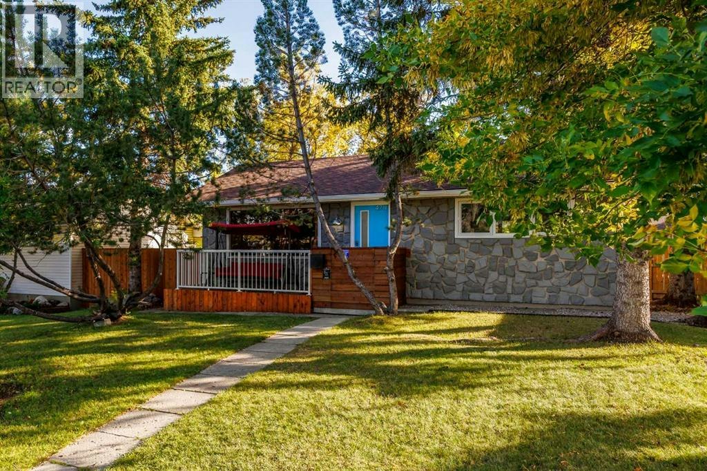 4711 26 Avenue SW, Calgary, AB, T3E 0R3