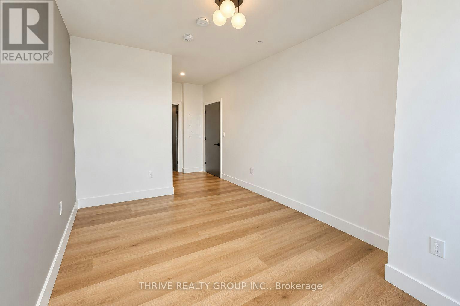 823-100 Fullarton Street, London, ON, N6A 0G8 - 16