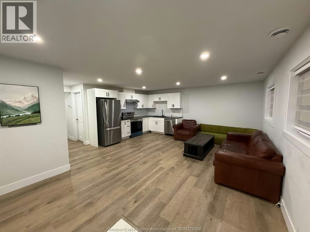C-730 Cabana Road West, Windsor, ON, N9G 1B4 - 2