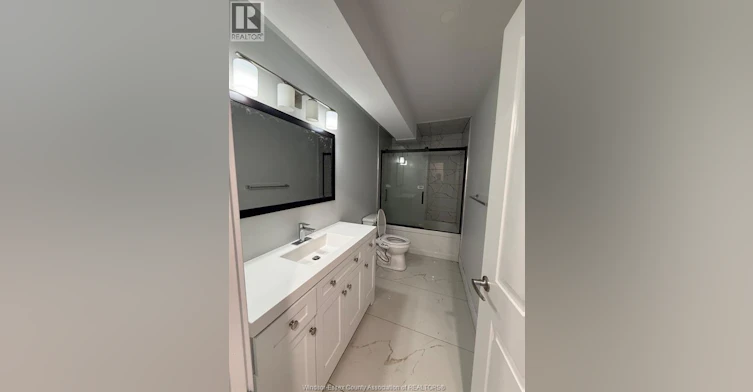 C-730 Cabana Road West, Windsor, ON, N9G 1B4 - 7