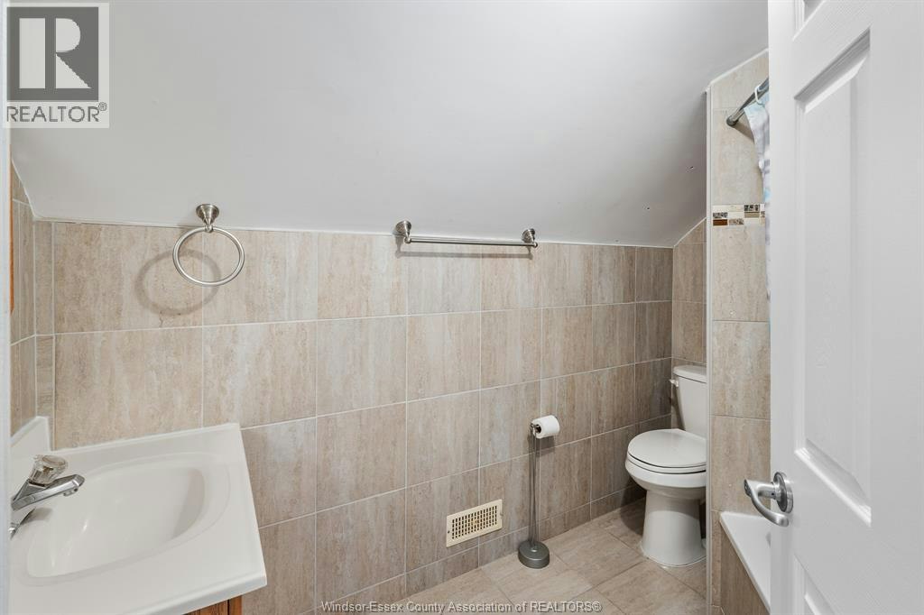 5530 St. Clair, Lakeshore, ON, N0R 1N0 - 20