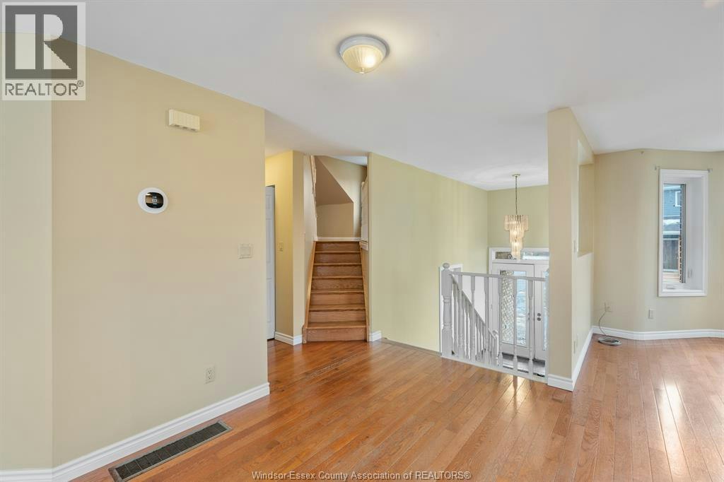 5530 St. Clair, Lakeshore, ON, N0R 1N0 - 27