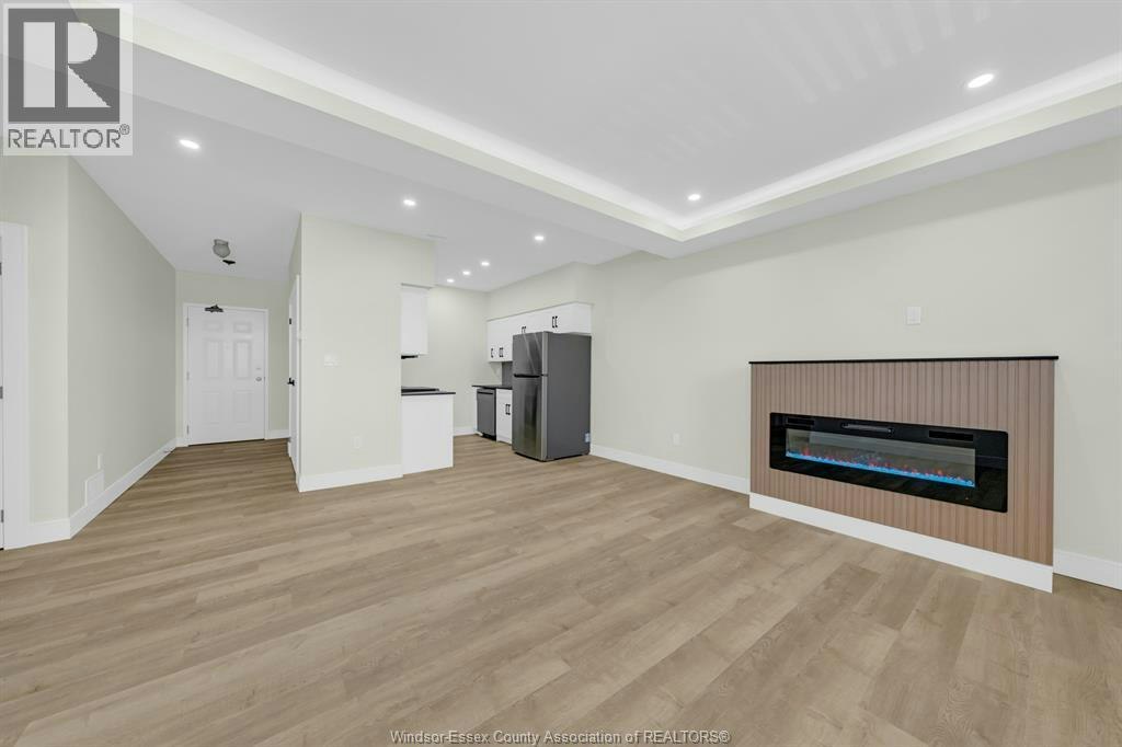 305-3177 Riverside Drive, Windsor, ON, N8Y 1A5