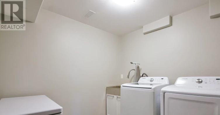 25 Maidens Crescent, Collingwood, ON, L9Y 3B7 - 14