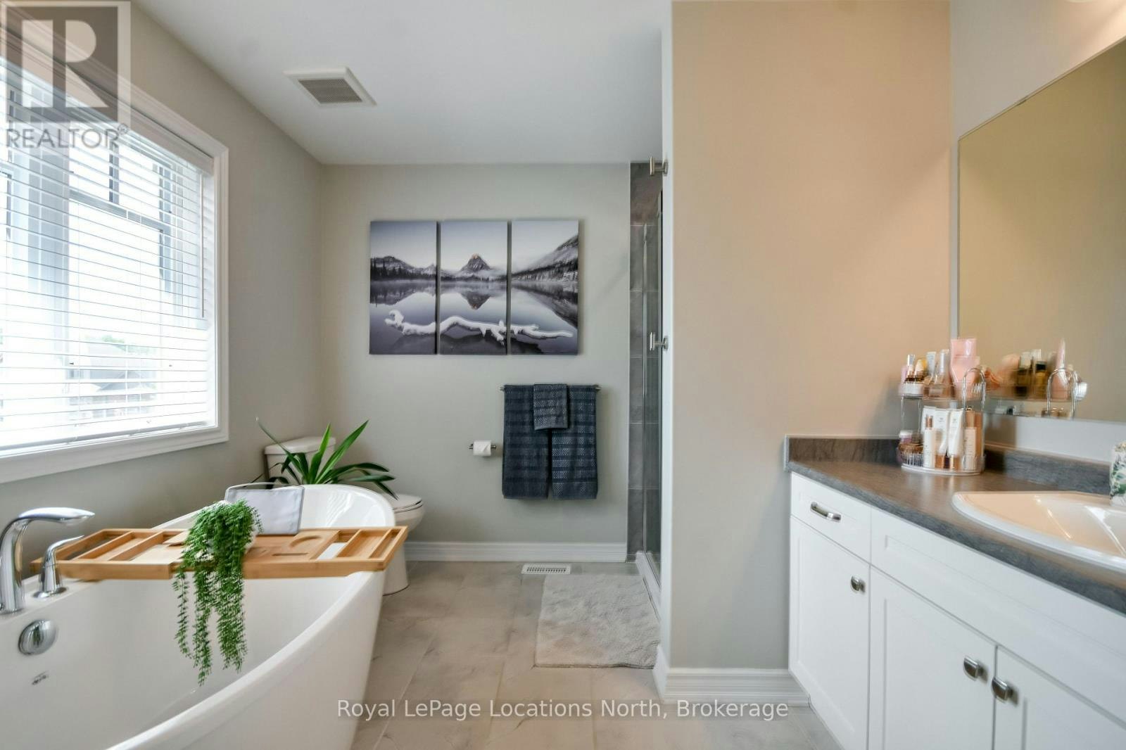 25 Maidens Crescent, Collingwood, ON, L9Y 3B7 - 7