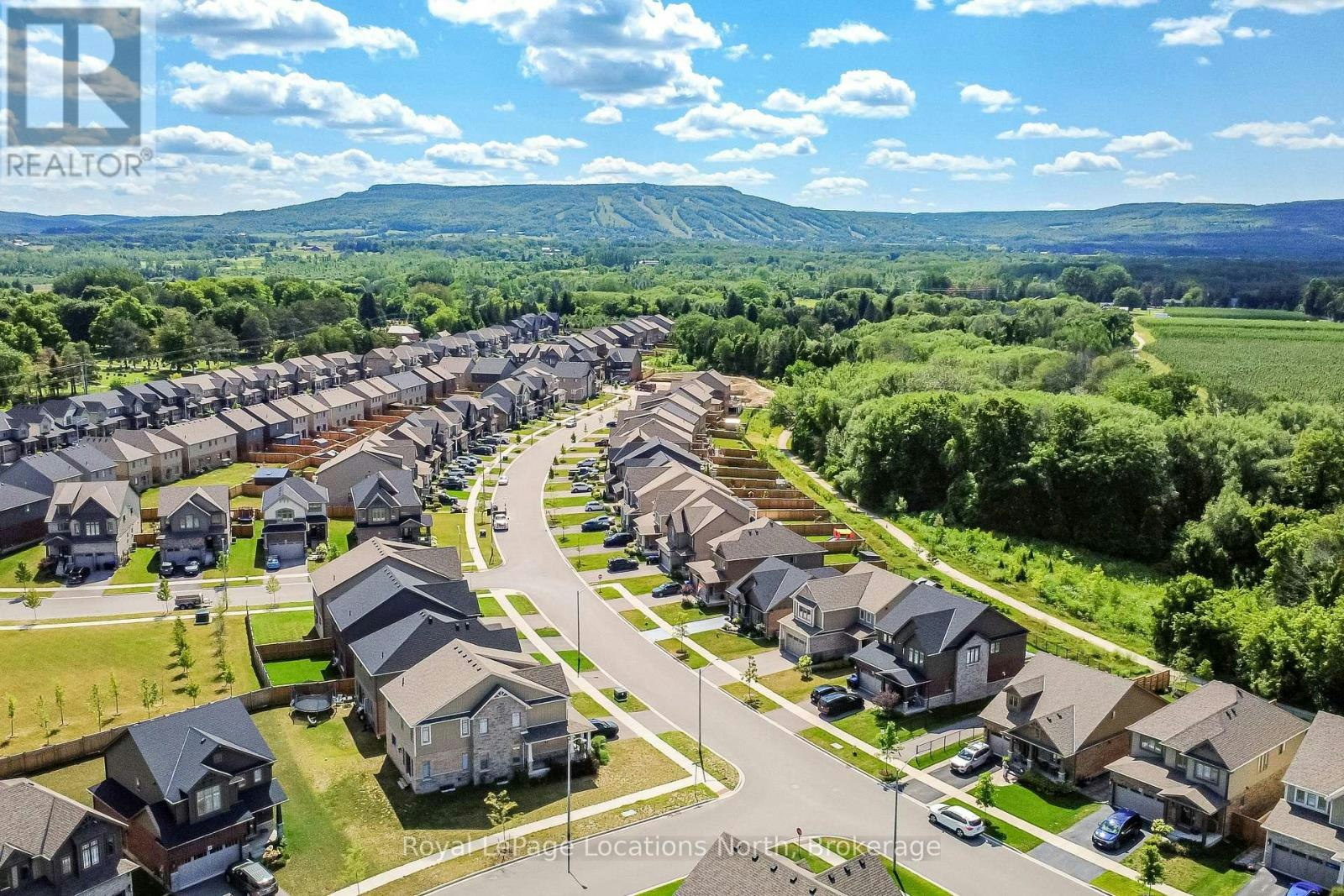 25 Maidens Crescent, Collingwood, ON, L9Y 3B7 - 17