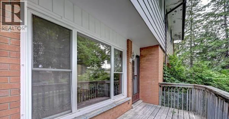 110 Conway Drive, Kitchener, ON, N2A 2C5 - 2