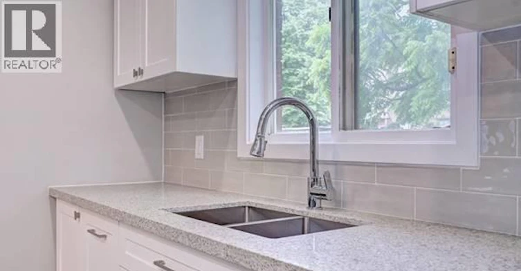 110 Conway Drive, Kitchener, ON, N2A 2C5 - 12