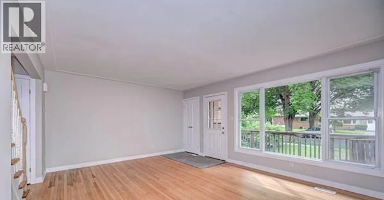 110 Conway Drive, Kitchener, ON, N2A 2C5 - 4