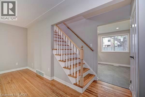 110 Conway Drive, Kitchener, ON, N2A 2C5 - 5