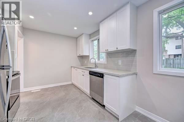 110 Conway Drive, Kitchener, ON, N2A 2C5 - 9