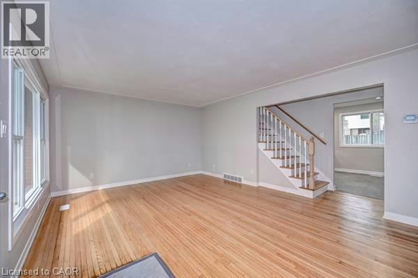 110 Conway Drive, Kitchener, ON, N2A 2C5 - 3