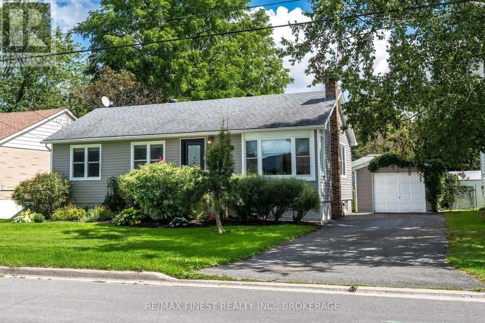 193 Hawthorne Avenue, Kingston, ON, K7M 1Z2