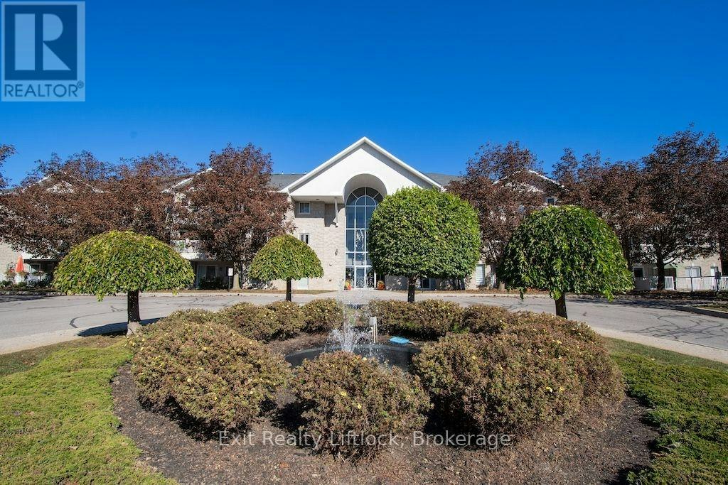 202 C-1099 Clonsilla Avenue, Peterborough, ON, K9J 8L8