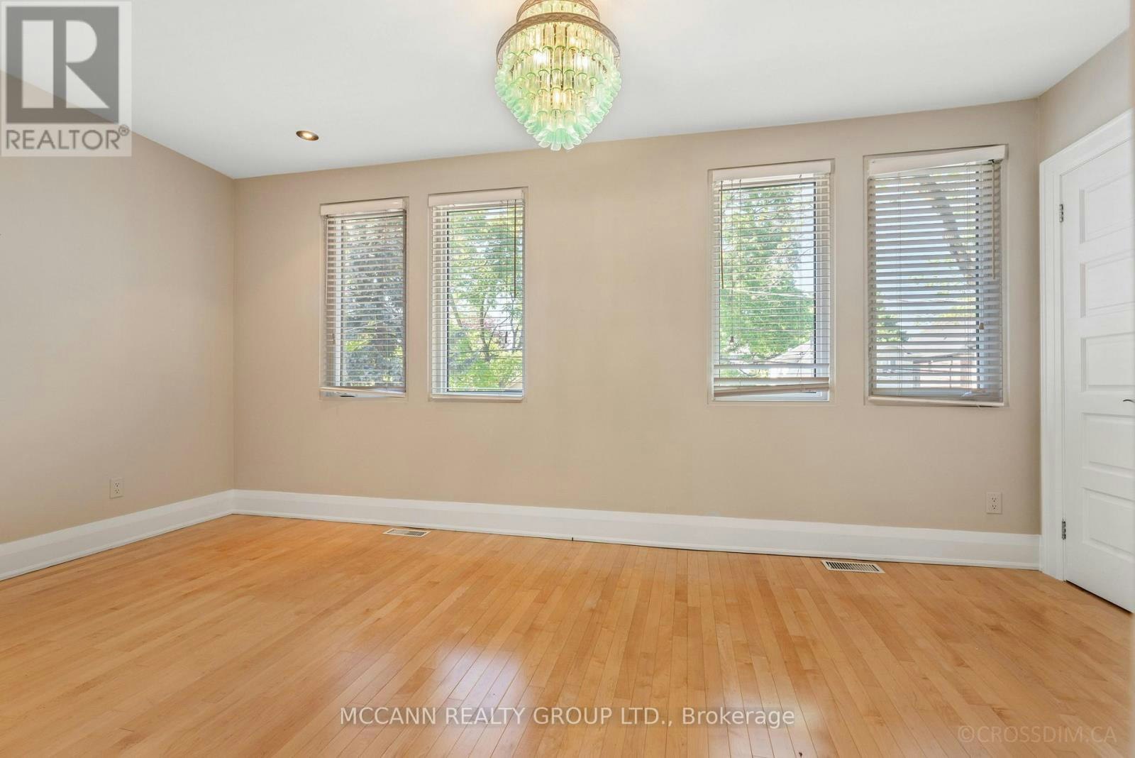 137 Old Orchard Grove, Toronto, ON, M5M 2E1 - 25
