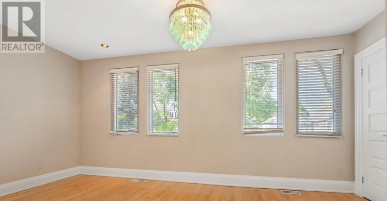137 Old Orchard Grove, Toronto, ON, M5M 2E1 - 25