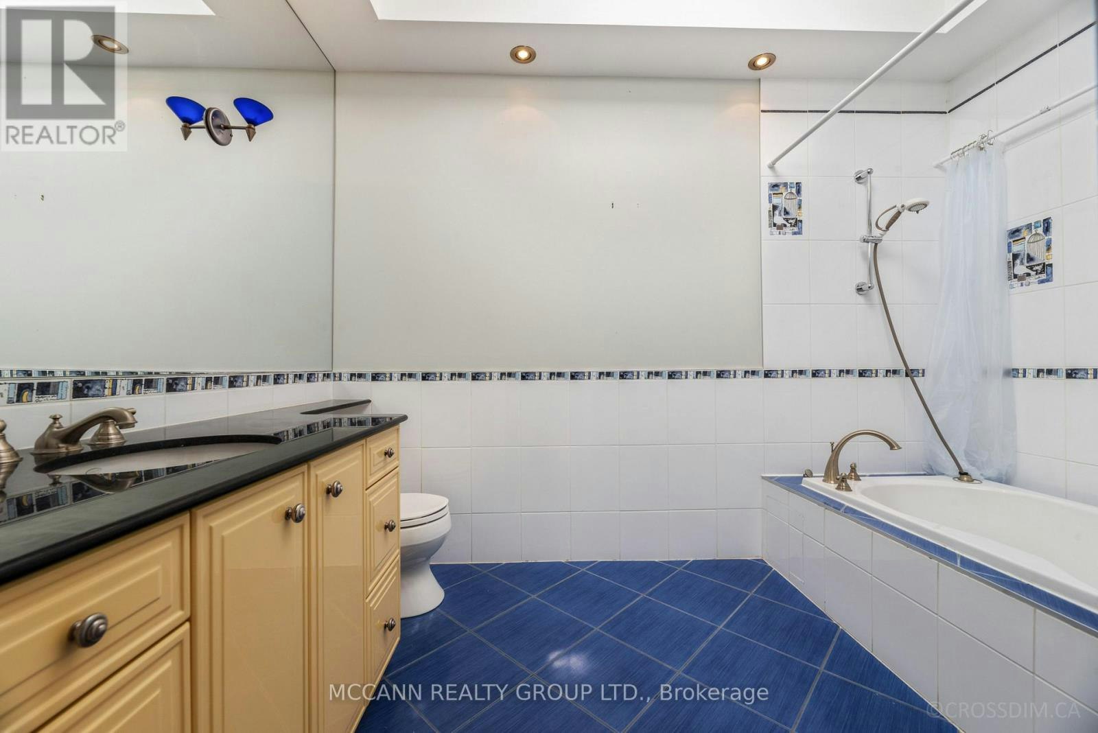 137 Old Orchard Grove, Toronto, ON, M5M 2E1 - 27