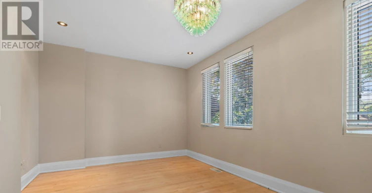 137 Old Orchard Grove, Toronto, ON, M5M 2E1 - 26