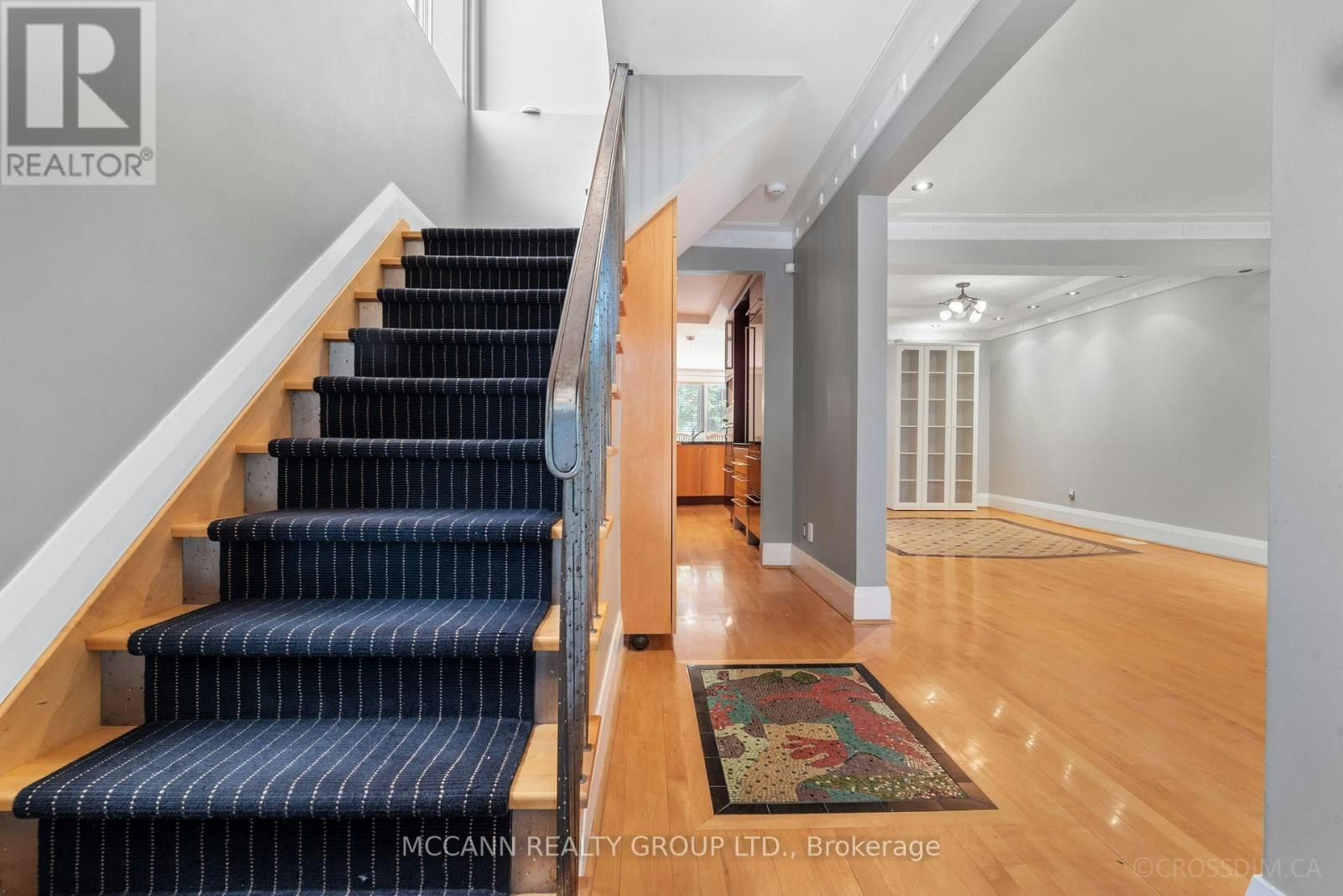 137 Old Orchard Grove, Toronto, ON, M5M 2E1 - 8