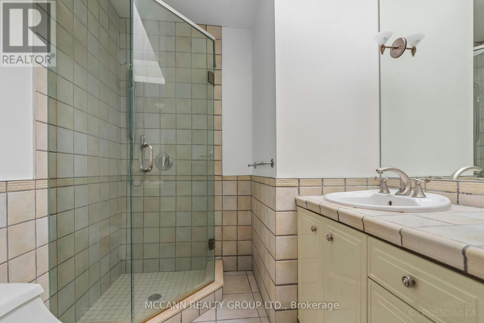137 Old Orchard Grove, Toronto, ON, M5M 2E1 - 30