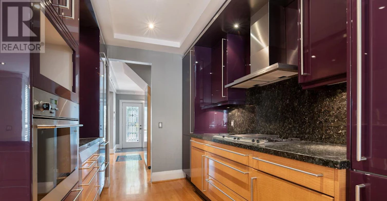 137 Old Orchard Grove, Toronto, ON, M5M 2E1 - 18