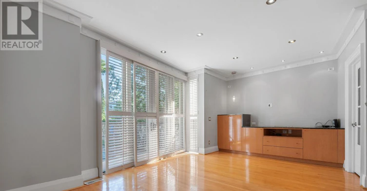 137 Old Orchard Grove, Toronto, ON, M5M 2E1 - 21