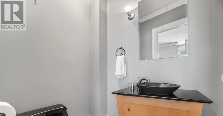137 Old Orchard Grove, Toronto, ON, M5M 2E1 - 23