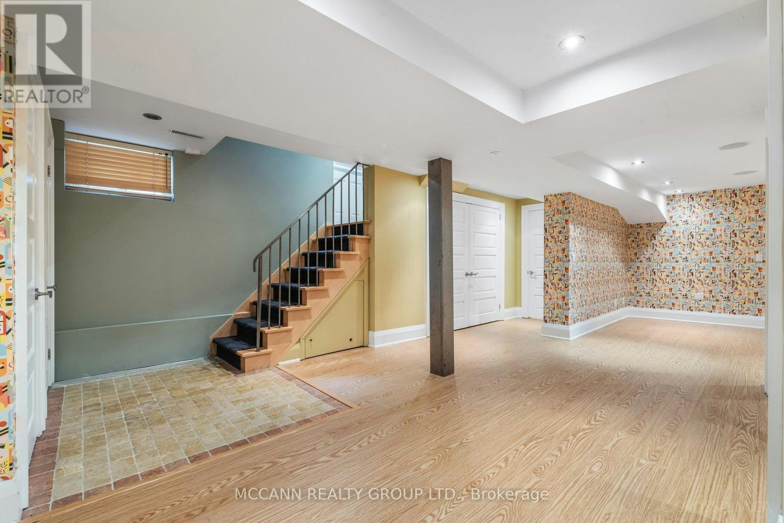 137 Old Orchard Grove, Toronto, ON, M5M 2E1 - 32