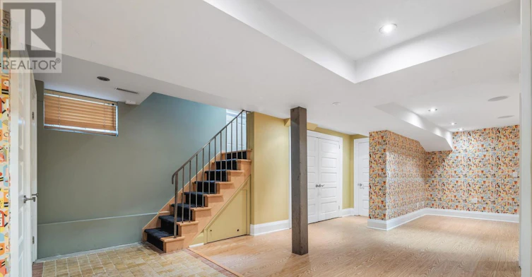 137 Old Orchard Grove, Toronto, ON, M5M 2E1 - 32