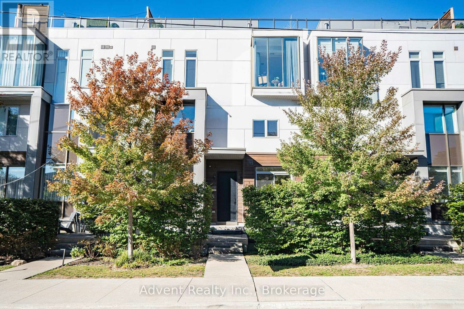 3-18 Greenbriar Road, Toronto, ON, M2K 0G7