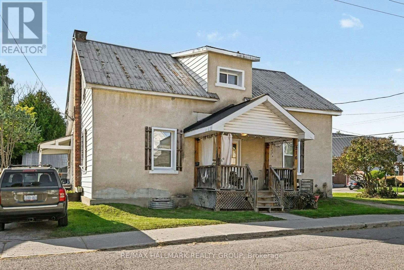 1-216 Bell Street, Arnprior, ON, K7S 1T3