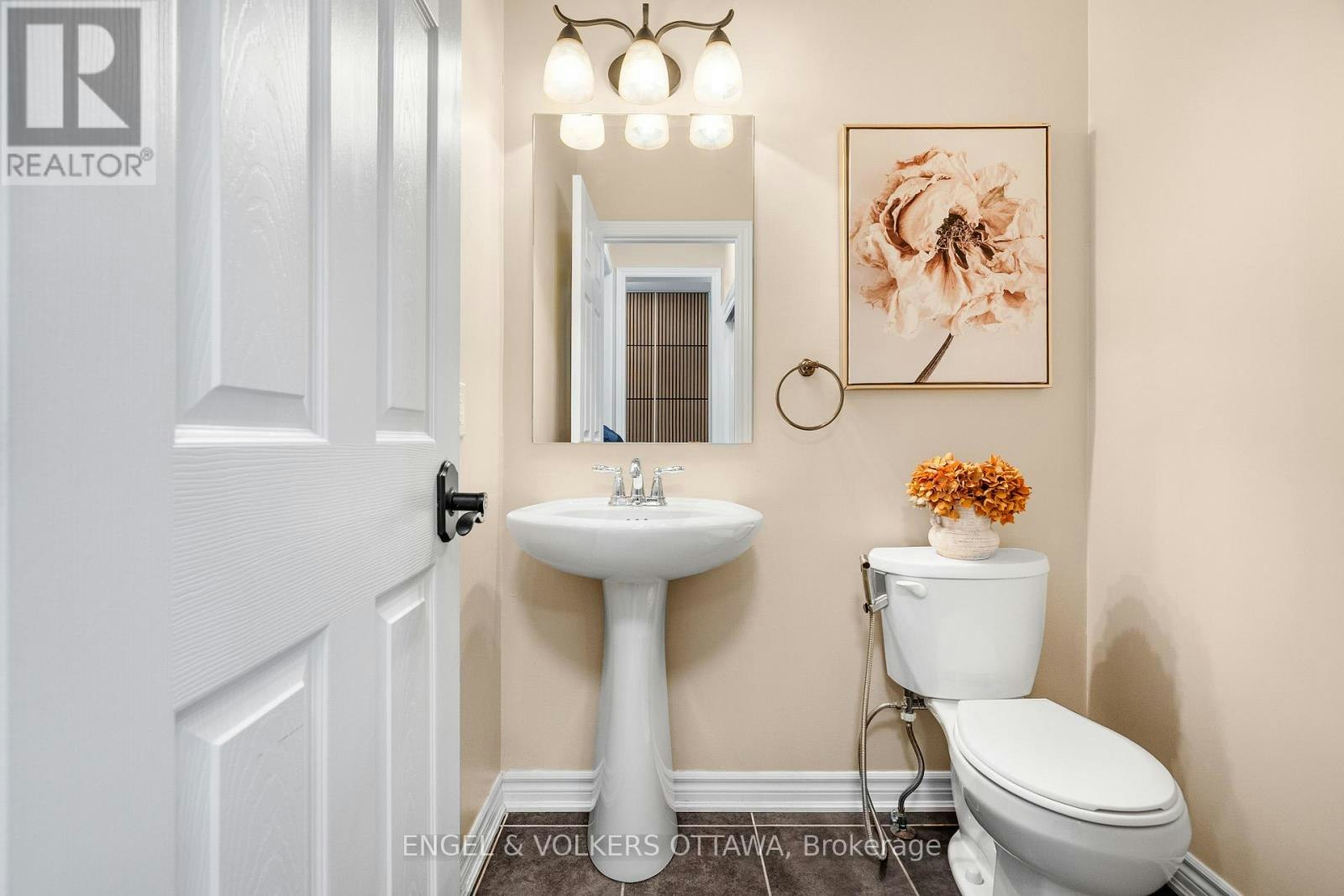 520 Brigatine Avenue, Ottawa, ON, K2S 0P9 - 6