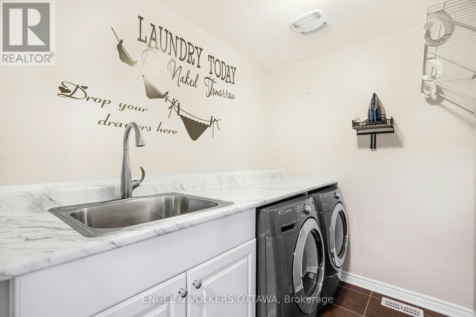 520 Brigatine Avenue, Ottawa, ON, K2S 0P9 - 28