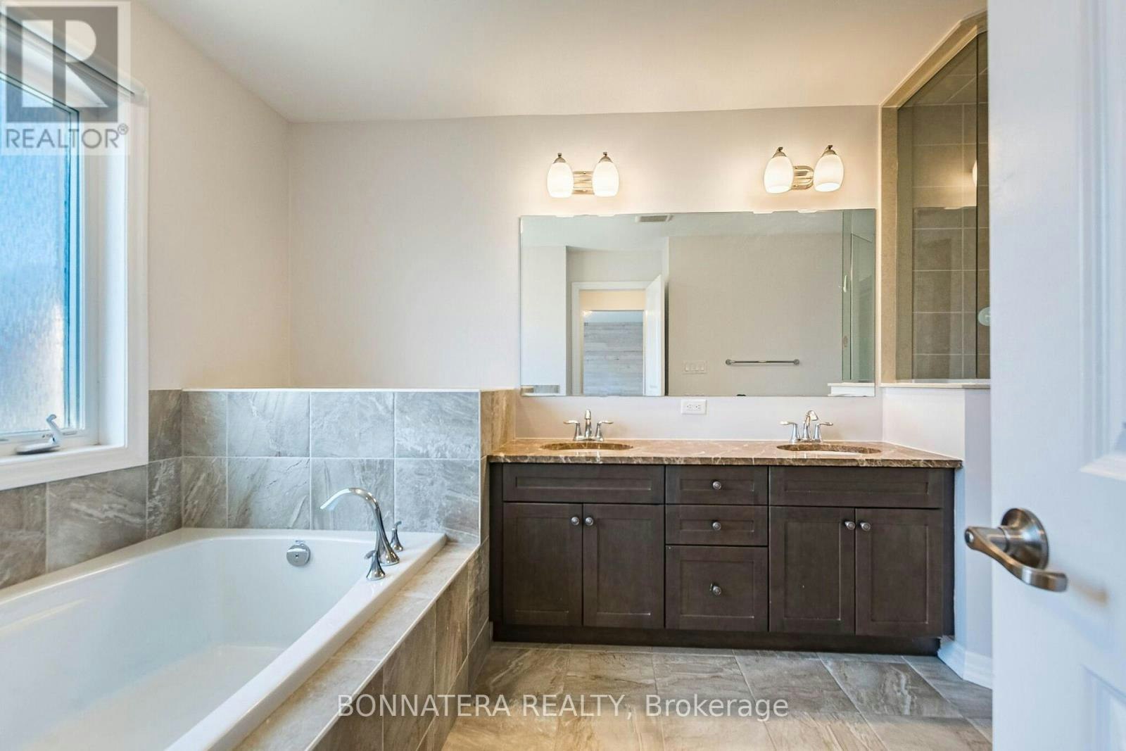 3136 Ernest Appelbe Boulevard, Oakville, ON, L6H 6M5 - 27