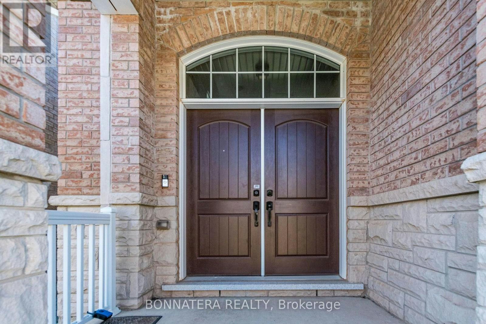 3136 Ernest Appelbe Boulevard, Oakville, ON, L6H 6M5 - 2