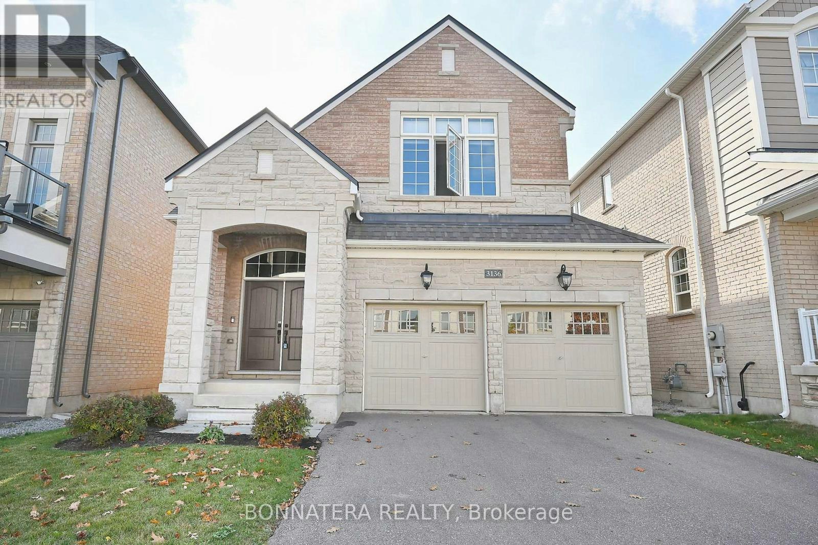 3136 Ernest Appelbe Boulevard, Oakville, ON, L6H 6M5