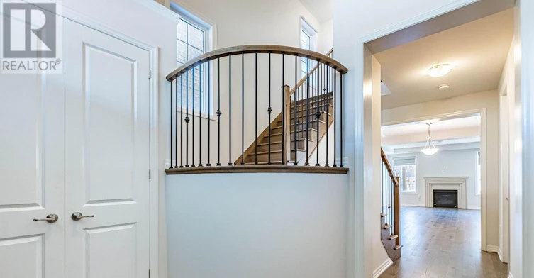 3136 Ernest Appelbe Boulevard, Oakville, ON, L6H 6M5 - 4
