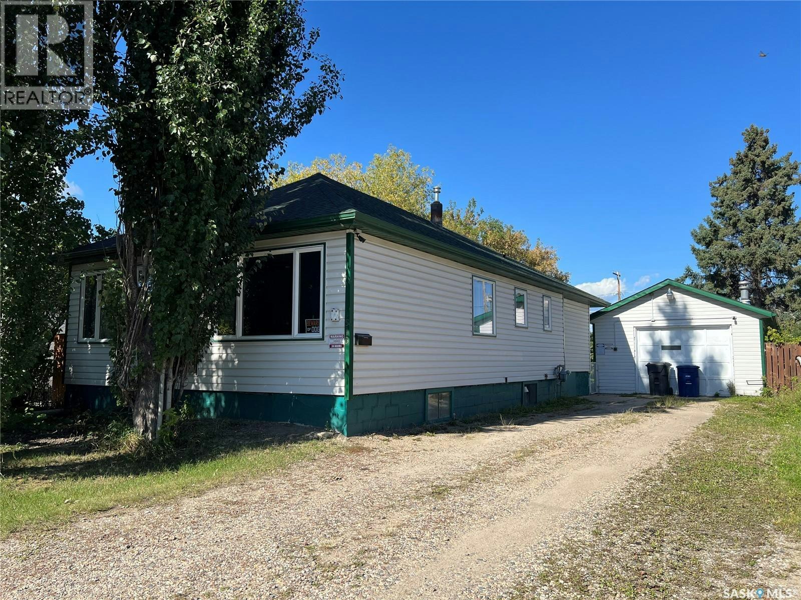 515 3rd Avenue W, Meadow Lake, SK, S9X 1B2